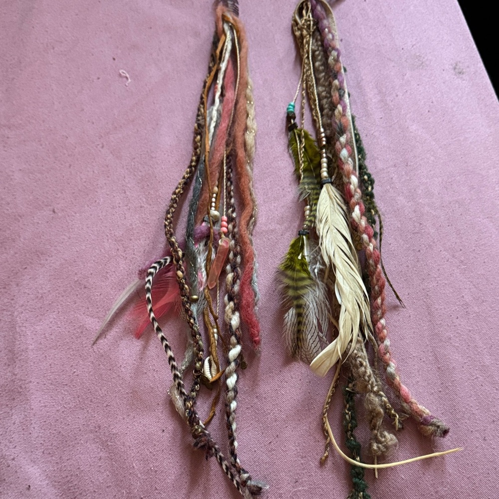 Bohemian Feather and Bead Hair extensions clip  on💚made with love art